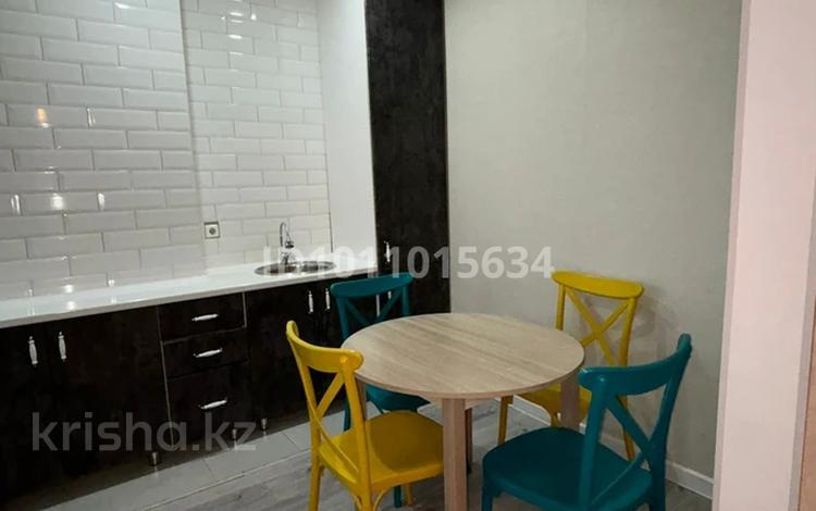 1-комнатная квартира · 40 м², Гагарина 1 за 15 млн ₸ в Уральске, мкр Школьник — фото 2