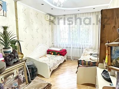 5-бөлмелі пәтер · 140 м² · 1/5 қабат, Думан-2 ш/а. 3, бағасы: 85 млн ₸ в Алматы, Медеуский р-н