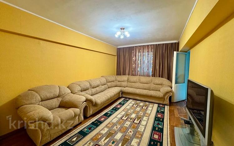 3-комнатная квартира · 70 м² · 2/5 этаж, Цветочная 2 — Жандосова за 350 000 ₸ в Алматы, Ауэзовский р-н — фото 2