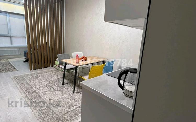 1-комнатная квартира · 35 м² · 11/12 этаж, мкр Дарабоз за 200 000 ₸ в Алматы, Алатауский р-н — фото 2