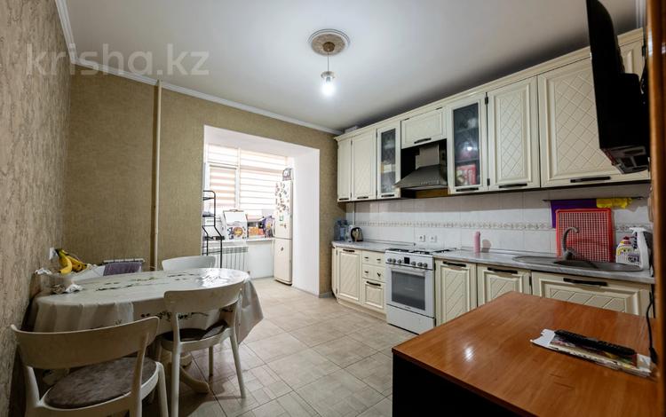 3-бөлмелі пәтер · 81.8 м² · 3/6 қабат, Александр Бараева 21, бағасы: 42.5 млн ₸ в Астане, р-н Байконур — фото 14