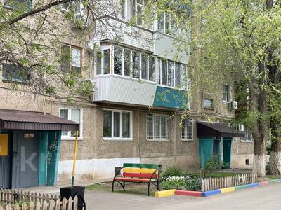 2-комнатная квартира, 50 м², 3/5 этаж, Матросова 52 за 12.9 млн 〒 в Уральске