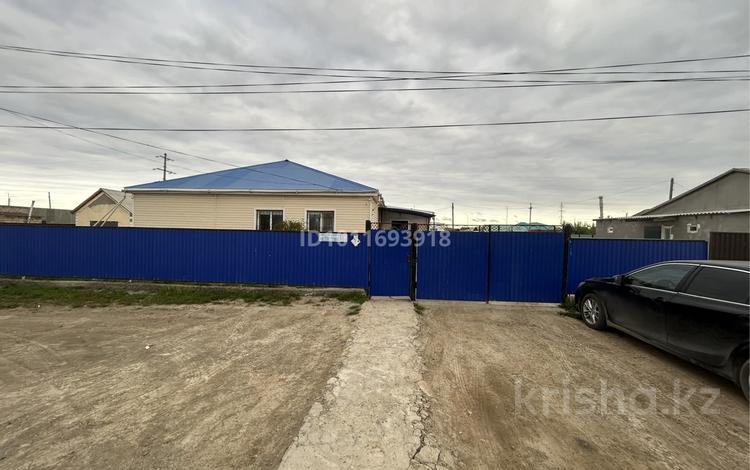 Отдельный дом · 4 комнаты · 150 м² · 10 сот., мкр Кокарна, 14 11 за 28 млн ₸ в Атырау — фото 2