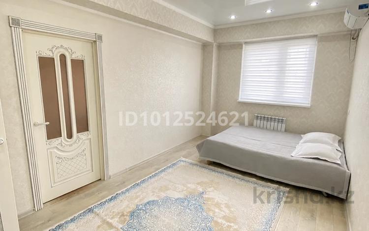 1-комнатная квартира · 40 м², 16-й мкр 63 — -ЦЕНТР ГОРОДА, вдоль дороге, есть Аристон за 2 500 ₸ в Актау — фото 4