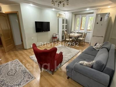 3-комнатная квартира · 68 м² · 3/4 этаж, Тулебаева 31 за 400 000 ₸ в Алматы, Медеуский р-н