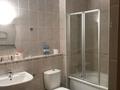 3-бөлмелі пәтер · 90 м² · 2/9 қабат, ул. Ади Шарипова 26А, бағасы: 59 млн ₸ в Атырау, мкр Жилгородок — фото 9