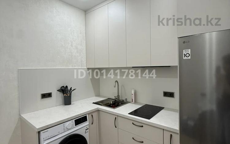 1-комнатная квартира · 28 м² · 6/9 этаж, Туран 55/16 за 220 000 ₸ в Астане, Нура р-н — фото 2