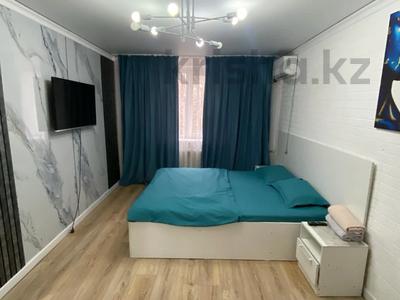 1-комнатная квартира · 40 м², проспект Бауыржан Момышулы 4 — ул Тауке-хана за 8 500 ₸ в Шымкенте