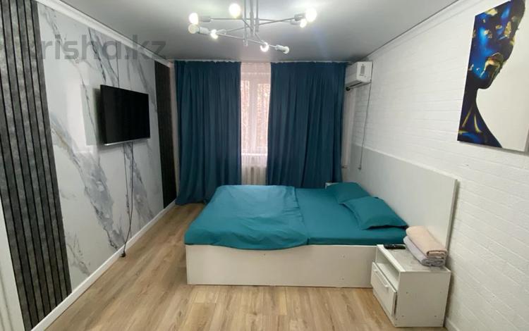 1-комнатная квартира · 40 м², проспект Бауыржан Момышулы 4 — ул Тауке-хана за 8 500 ₸ в Шымкенте — фото 24