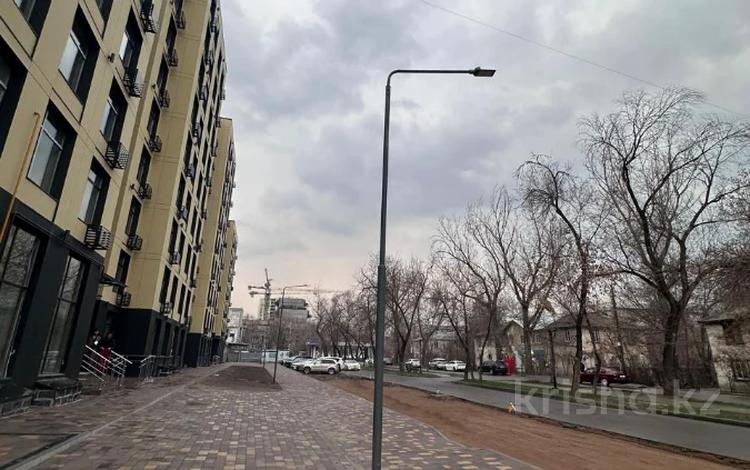 Свободное назначение, офисы, магазины и бутики, склады, общепит, салоны красоты, бани, гостиницы и зоны отдыха, образование, развлечения · 106 м² за 109 млн ₸ в Алматы, Жетысуский р-н — фото 2