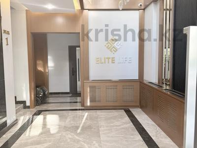 6-бөлмелі пәтер · 258 м² · 3/3 қабат, Кажымукана 109, бағасы: 340 млн ₸ в Алматы, Медеуский р-н