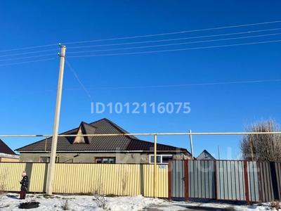 Жеке үй · 4 бөлме · 120 м² · 10 сот., Мкр. Северо-Западный 14, бағасы: 50 млн 〒 в Костанае