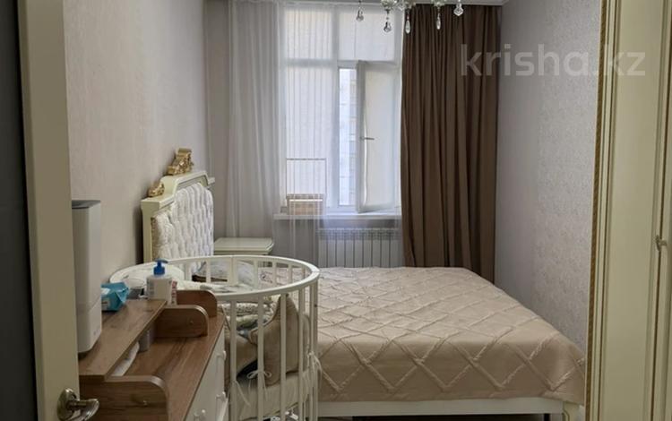 3-бөлмелі пәтер · 74.7 м² · 7/9 қабат, Илияс Омаров 23, бағасы: 42.5 млн ₸ в Астане, Нура р-н — фото 2