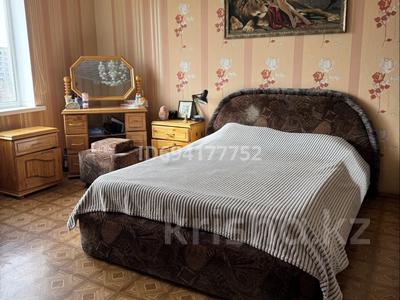 4-бөлмелі пәтер · 80 м² · 5/9 қабат, мкр Юго-Восток, Мкр Степной 1, бағасы: 29.2 млн ₸ в Караганде, Казыбек би р-н