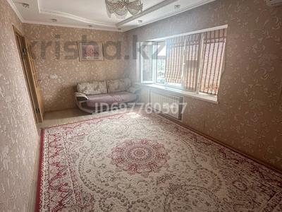 4-бөлмелі пәтер, 100 м², 5/5 қабат ай сайын, 14-й мкр 2, бағасы: 300 000 〒 в Актау, 14-й мкр