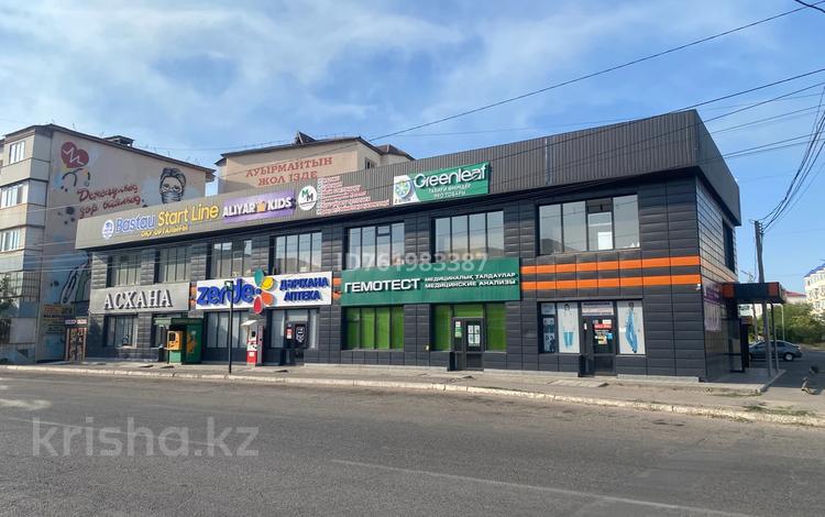 Офисы, магазины и бутики, образование, кабинеты и рабочие места · 14 м² за 70 000 ₸ в Таразе — фото 37