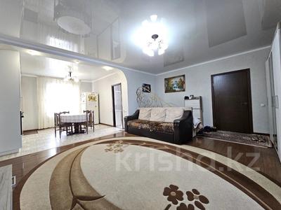 Жеке үй · 4 бөлме · 192.2 м² · 10 сот., 3-я Цветочная 2, бағасы: 75 млн ₸ в Костанае