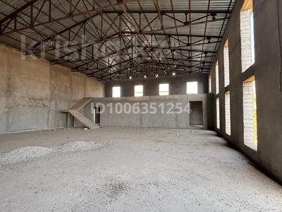 Свободное назначение, офисы, магазины и бутики, склады, азс, автосервисы и автомойки, общепит, салоны красоты, сельское хозяйство, бани, гостиницы и зоны отдыха, медцентры и аптеки, образование, развлечения · 1200 м² за 150 млн 〒 в Шымкенте