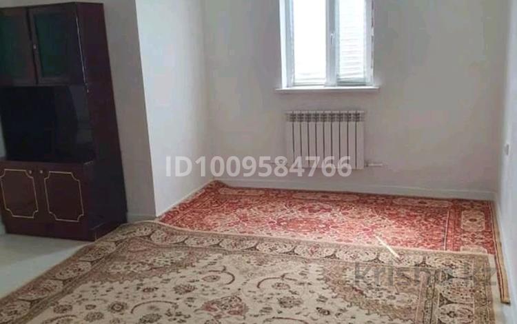 Отдельный дом · 1 комната · 30 м², мкр Атырау-2, Алтынемел 11 — Возле садика Галактика за 100 000 ₸ в мкр	Атырау-2 — фото 2