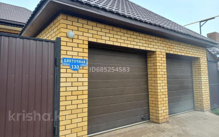 Жеке үй · 7 бөлме · 240 м² · 6 жүзд., Самал 3 133, бағасы: 120 млн ₸ в Уральске — фото 3