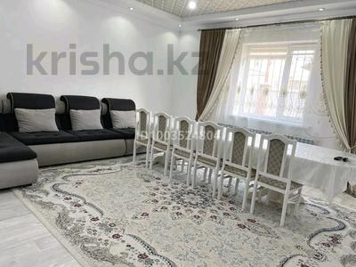 Отдельный дом · 4 комнаты · 130 м² · 6 сот., Жагалау 14 — Ул. Суюнбая, маг. Айару за 50 млн 〒 в 
