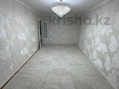 2-комнатная квартира · 50 м² · 4/5 этаж, 16 мкр 4 за 18.5 млн 〒 в Шымкенте