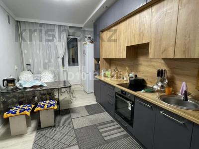 3-комнатная квартира · 90.5 м² · 2/5 этаж, Мкр. Юность 3 за 38 млн ₸ в Семее, Красный Кордон