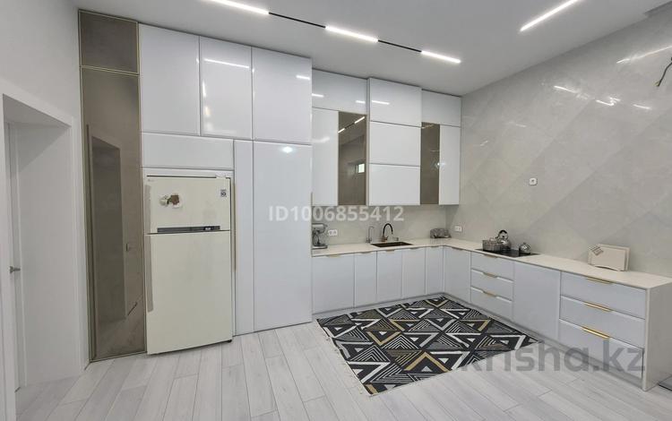 Отдельный дом · 4 комнаты · 250 м² · 8 сот., Елеманова — Еркинкала за 65 млн 〒 в Атырау — фото 9