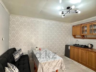 Бөлмелер в Туркестанской обл.: 3 бөлме · 111 м², Кудаса Жунисбекова 37, бағасы: 1 500 〒 3 бөлме · 111 м², Кудаса Жунисбекова 37, бағасы: 1 500 〒 в Туркестане