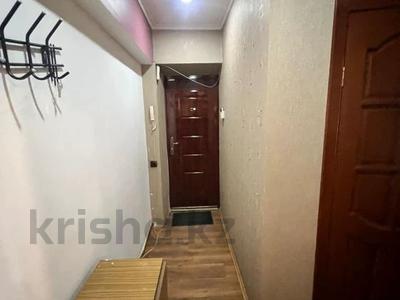 2-комнатная квартира, 51 м², 2/4 этаж, мкр Мамыр 10 за 24 млн 〒 в Алматы, Ауэзовский р-н