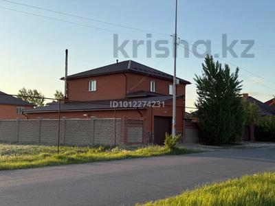 Отдельный дом · 5 комнат · 411 м² · 10 сот., мкр Уркер — Военный городок за 128 млн ₸ в Астане, Нура р-н