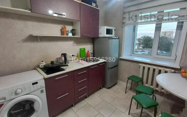 1 бөлме · 38 м² · 4/5 қабат, Чехова 90, бағасы: 60 000 ₸ в Семее — фото 4