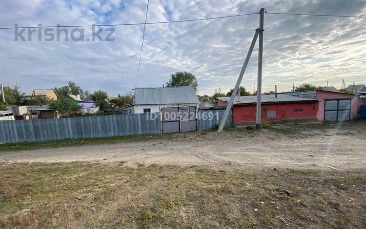 Отдельный дом · 3 комнаты · 63 м² · 12 сот., Бобровка 5216 — Дом находится возле школы, больницы за 4 млн ₸ в Семее — фото 2