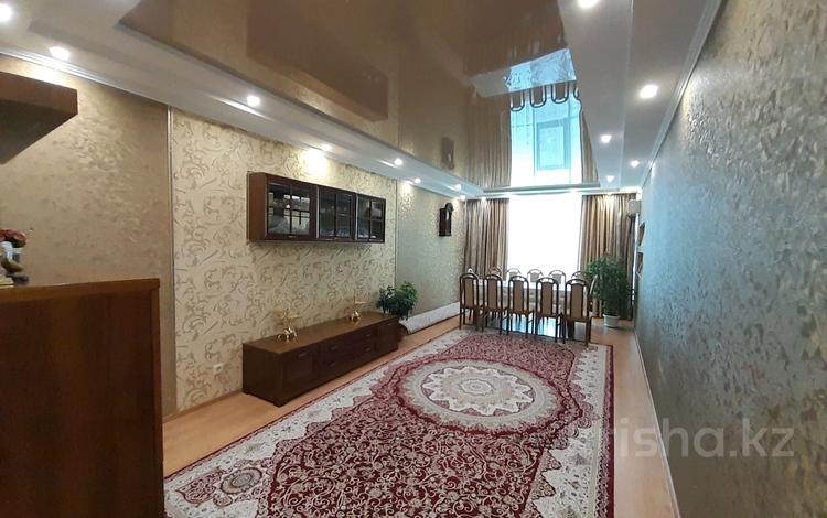 2-бөлмелі пәтер · 85 м² · 18/25 қабат, 11мкр. Актобе ажары 112А — Аз наурыз, бағасы: 24.2 млн ₸ — фото 2