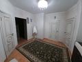 2-бөлмелі пәтер · 85 м² · 18/25 қабат, 11мкр. Актобе ажары 112А — Аз наурыз, бағасы: 24.2 млн ₸ — фото 17