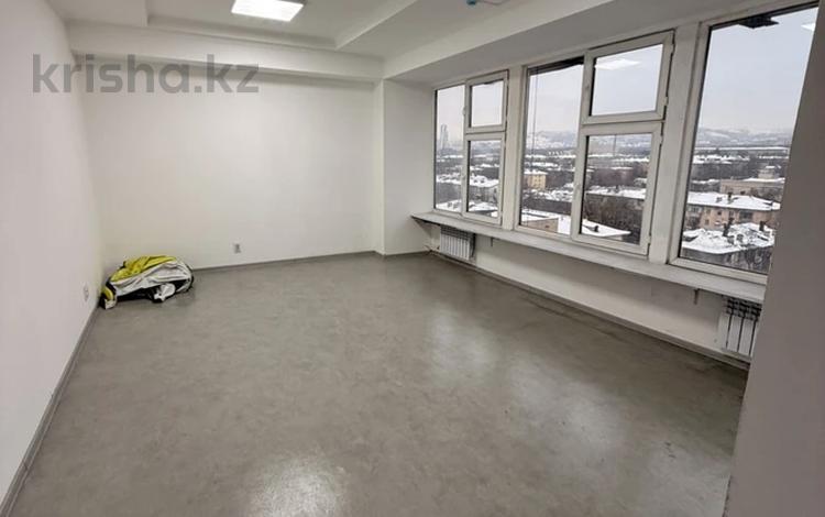 Офисы, кабинеты и рабочие места · 40 м² за 320 000 〒 в Алматы, Бостандыкский р-н — фото 2