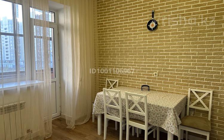 2-комнатная квартира · 75 м² · 3/8 этаж, Улпан 2 за 350 000 〒 в Астане, Есильский р-н — фото 2