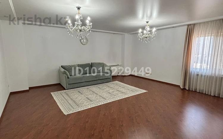 3-комнатная квартира · 116.7 м² · 13/16 этаж, мкр Самал-1 — Жолдасбекова за 120 млн ₸ в Алматы, Медеуский р-н — фото 2