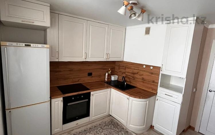 2-комнатная квартира · 60 м² · 6/12 этаж, Кошкарбаева 60 за 250 000 ₸ в Астане, Алматы р-н — фото 3