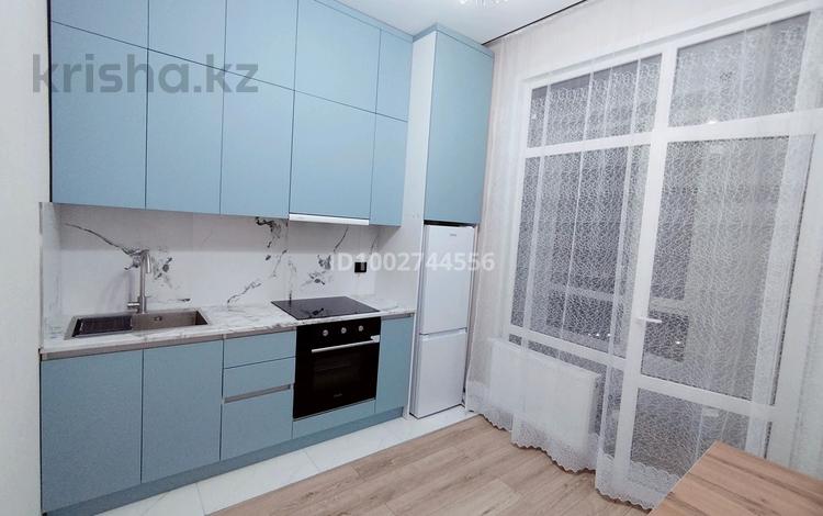 1-бөлмелі пәтер · 40 м² · 8/9 қабат, Керей-Жанибек хандар, бағасы: 230 000 ₸ в Астане, Есильский р-н — фото 2