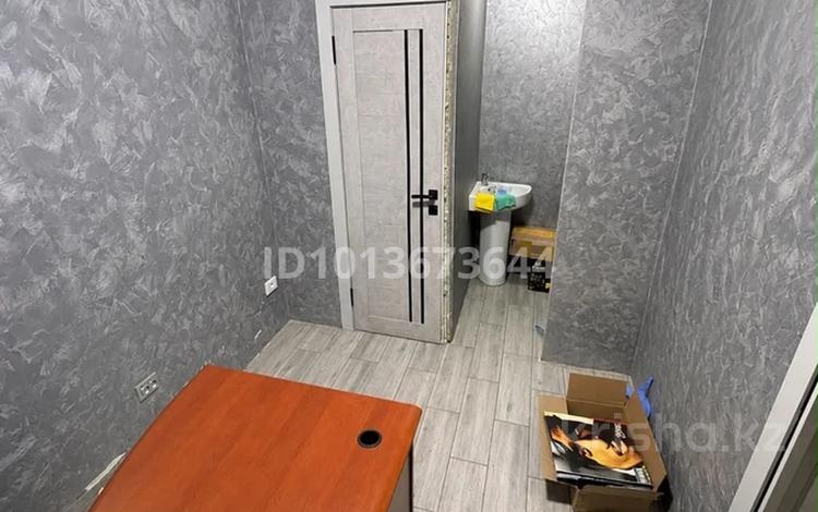 Еркін, кеңселер, дүкендер мен бутиктер · 12 м², бағасы: 7 млн ₸ в Алматы, Ауэзовский р-н — фото 2