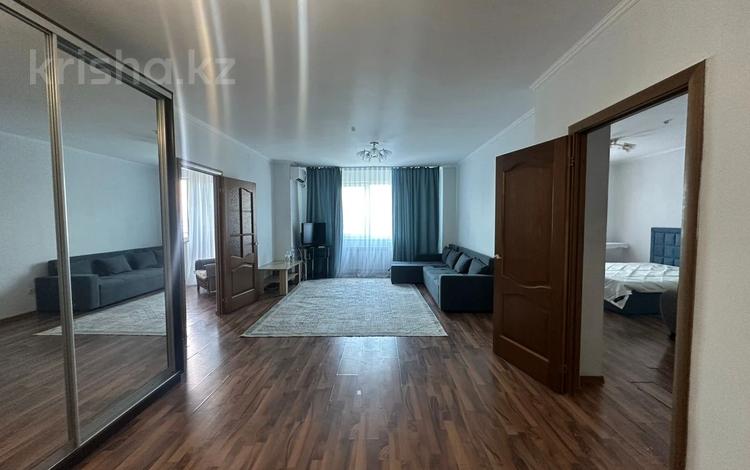2-комнатная квартира · 70 м² · 22/25 этаж, Абиша Кекилбайулы 270 за 3 000 ₸ в Алматы, Бостандыкский р-н — фото 2
