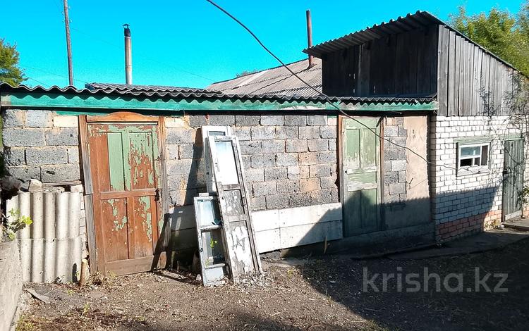 Отдельный дом · 3 комнаты · 60 м² · 10 сот., Арычная — Магазина Маяк за 4.5 млн ₸ в Семее — фото 2
