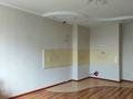 3-бөлмелі пәтер · 115 м² · 5/10 қабат, Ураза Исаева 15, бағасы: 95 млн ₸ в Алматы, Алмалинский р-н — фото 2