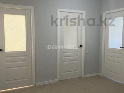 4-комнатная квартира · 98 м² · 3/5 этаж, мкр Центральный, Каженбаева 1 — По ул, Махамбета за 29.5 млн 〒 в Атырау