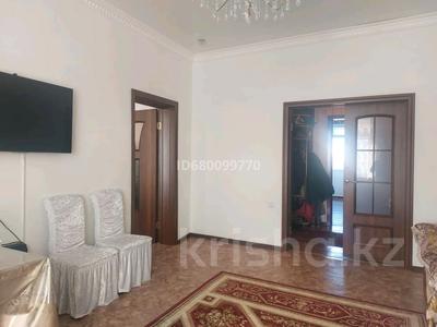 4-комнатная квартира · 100 м² · 5/5 этаж, Абая 35 за 50 млн 〒 в Балхаше