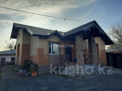 Дача · 4 комнаты · 140 м² · 8 сот., Жакып Акпаев 63 — 150 лет Абая за 40 млн 〒 в Астане, Сарыарка р-н