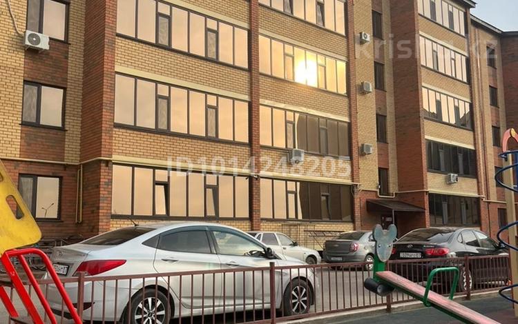 3-бөлмелі пәтер · 96 м² · 3/5 қабат, кеменгер 41, бағасы: 43 млн ₸ в Уральске — фото 2