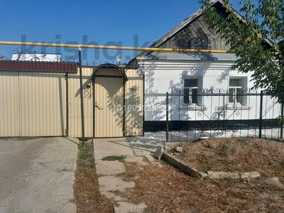 Отдельный дом · 3 комнаты · 80 м² · 2.2 сот., Линдовская 13/1 — Район остановки пугачева за 17 млн 〒 в Уральске