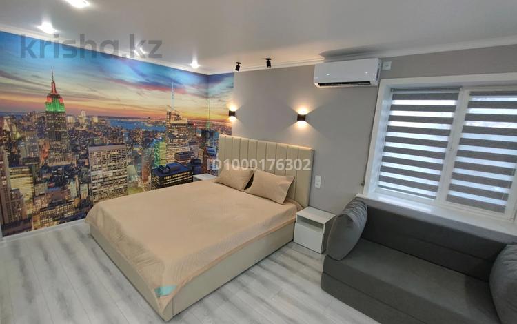 1-бөлмелі пәтер · 30.5 м² · 3/4 қабат, 1 мкр 50 — Акимат, доска почета, бағасы: 12 000 ₸ в Степногорске — фото 2